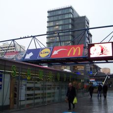 Lávka přes atrium stanice metra Budějovická