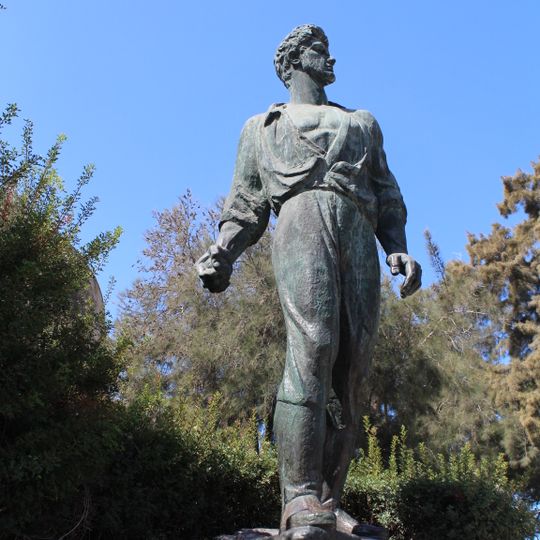 Mordechaj Anielewicz statue in Yad Mordechai