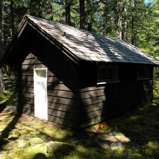 Longmire Campground Comfort Station No. L-302