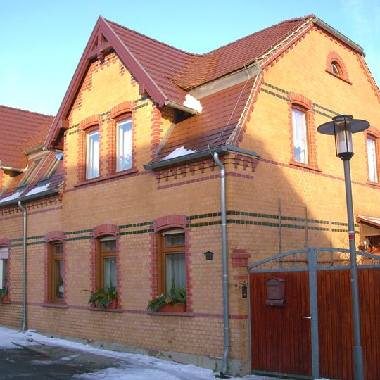 Wohnhaus Gerhart-Hauptmann-Straße 33