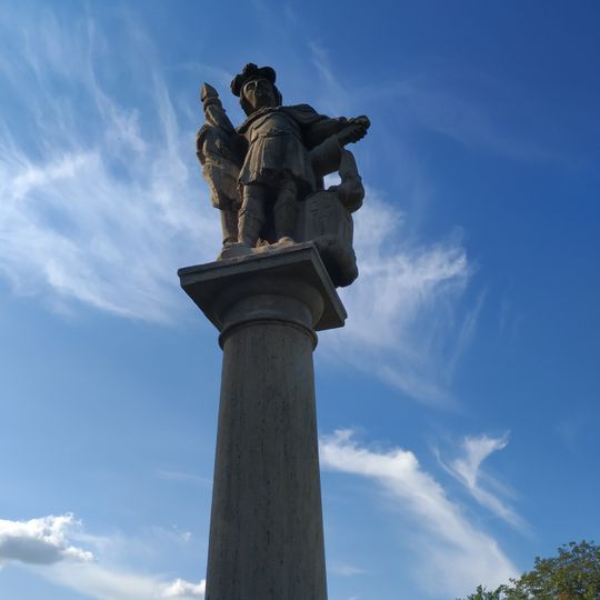 Sloup se sochou svatého Floriána