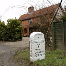 Milestone, N of entrance to Rose Cottage, Norwich Road