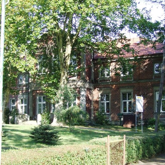 Manor in Zdziechowa