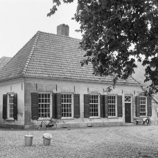 Piepenbeltweg 5, Brummen