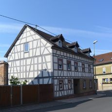 Königsteiner Straße 2