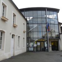 Laroche-Saint-Cydroine