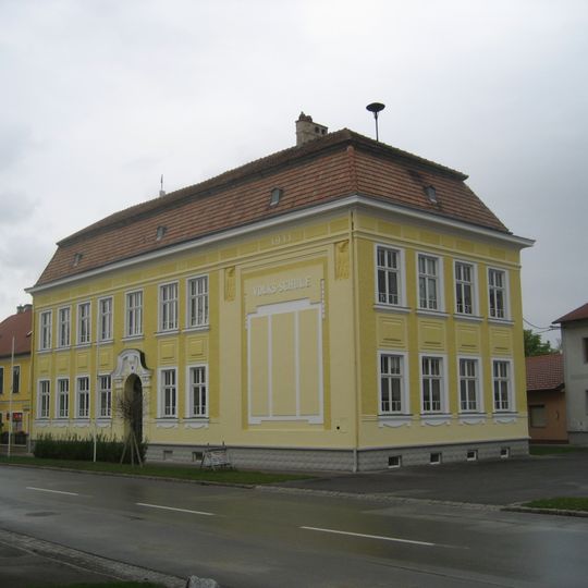 Volksschule Wulzeshofen