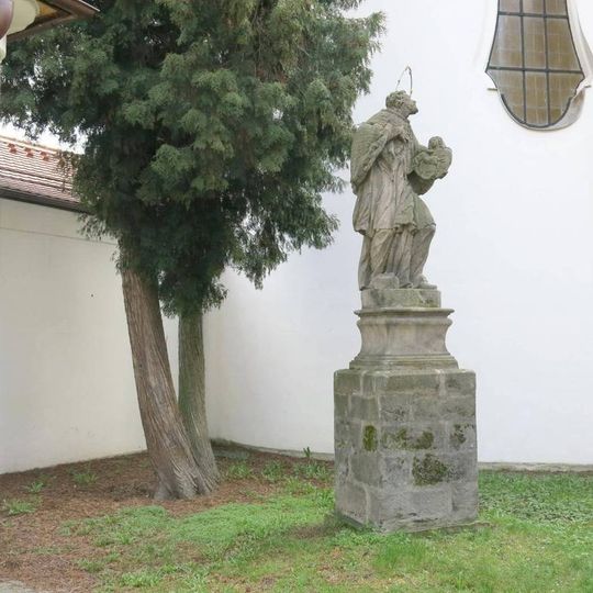 Socha svatého Jana Nepomuckého v ulici Loretánská v České Lípě