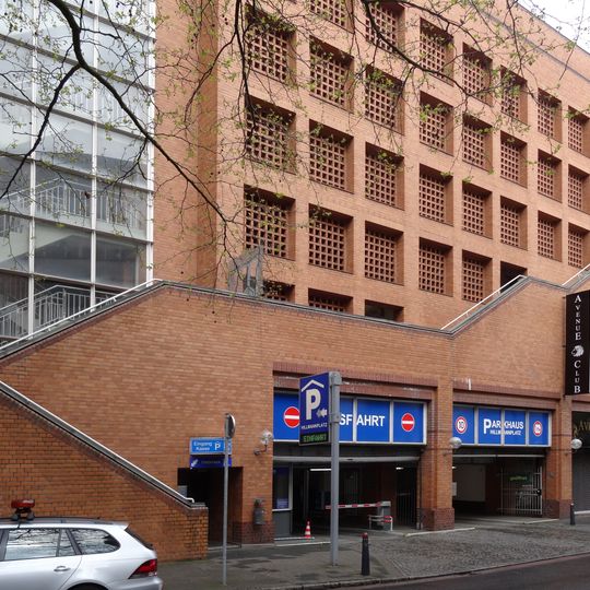 Parkhaus Hillmannplatz