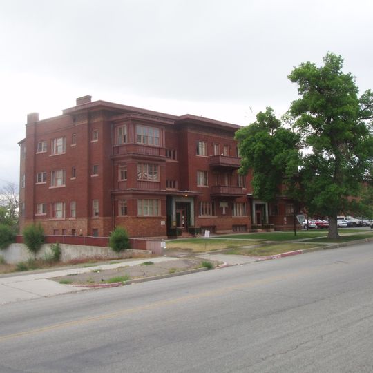 Peery Apartments