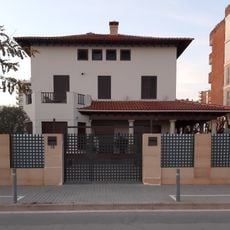 Building in passeig Marítim, 12