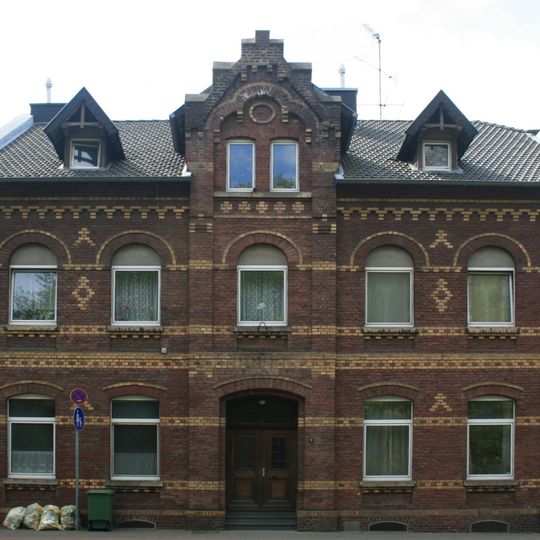 Valencienner Straße 9