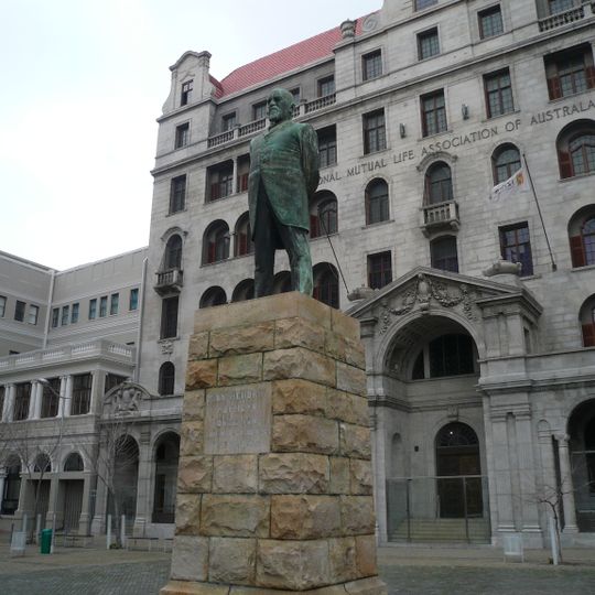 Statue of Jan Hendrik Hofmeyr