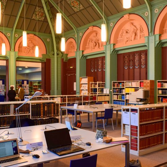 École Pratique des Hautes Études