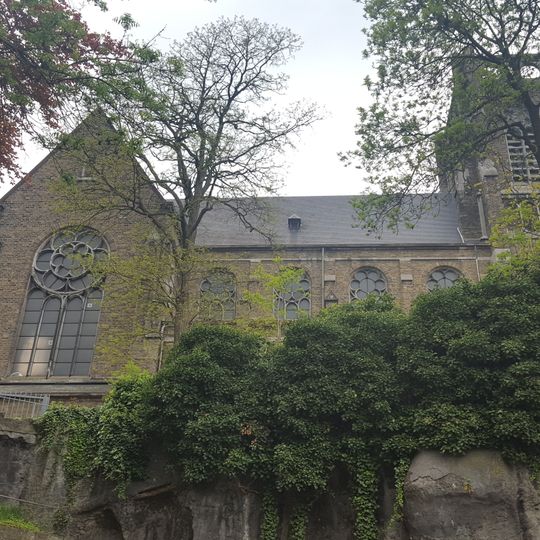 Onze-Lieve-Vrouw-van-Lourdeskerk