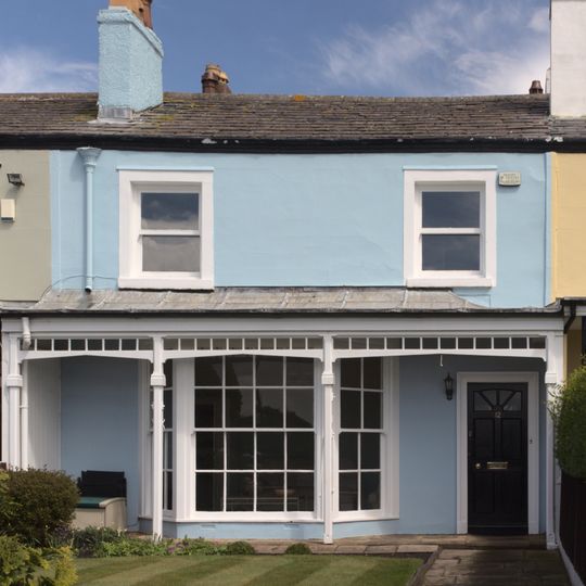 12 Marine Crescent, Waterloo