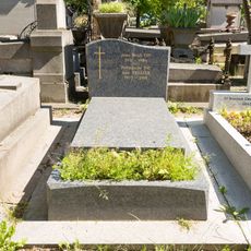Grave of Fay