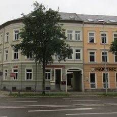 Mietshaus (mit zwei Hausnummern) in geschlossener Bebauung Hartmannstraße 7b, 7c