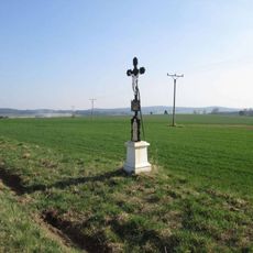 Kříž jihovýchodně od Bořetína