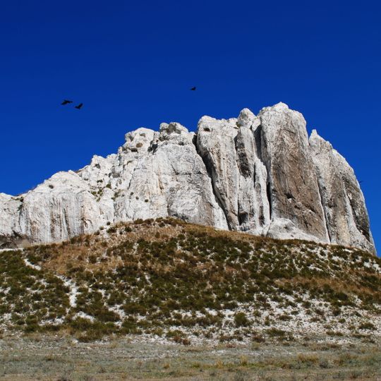 The rocky outcrop of the Upper Cretaceous