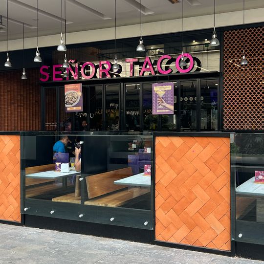 Señor Taco Cosmopol
