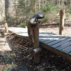 Socha mloka ve Voděradských bučinách