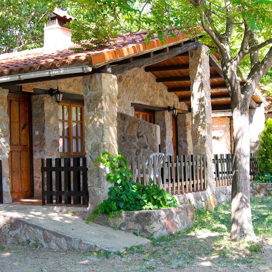 Camp. Bungalows Rio Jerte