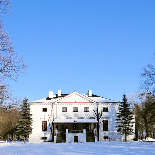 Kiernozia Palace