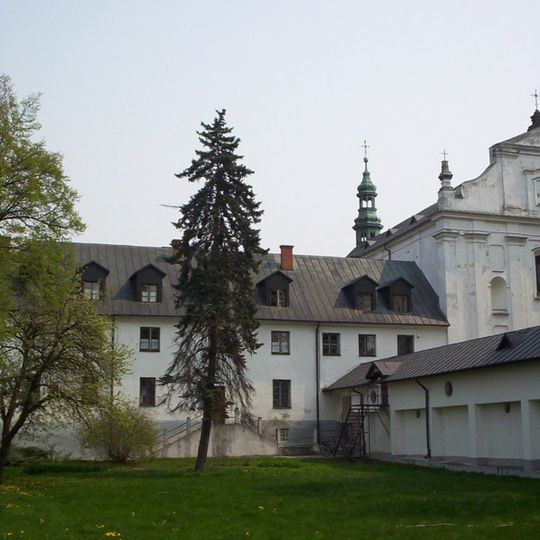 Zespół klasztorny reformatów w Miedniewicach