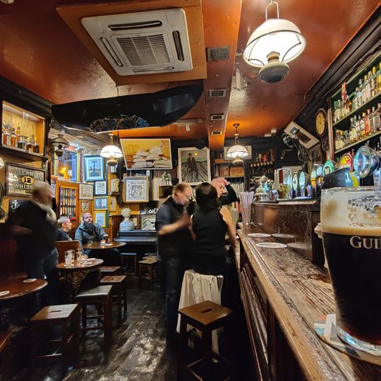 Tigh Neachtain