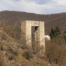 Unfinished highway bridge over the Svratka in Bystrc and Kníničky
