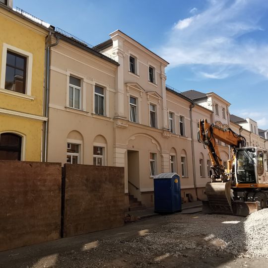 Mietshaus in geschlossener Bebauung Albertstraße 15