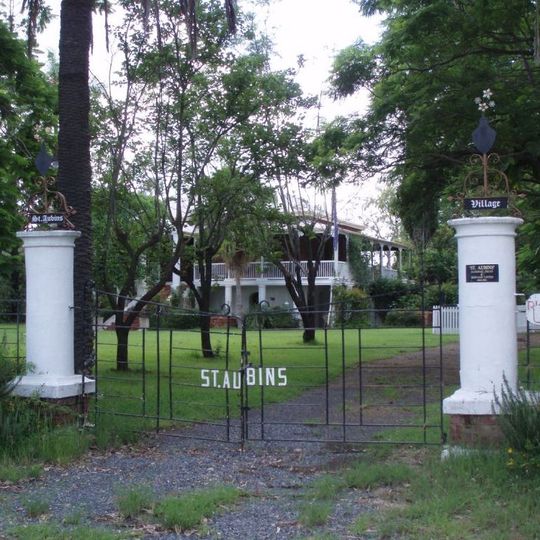 St Aubins, Rockhampton