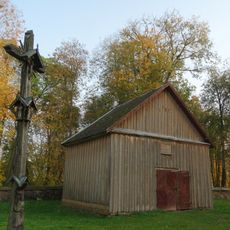 Salos churchyard chapel
