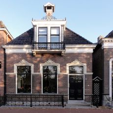 Van Swinderenstraat 12, Balk