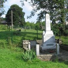 Pomník padlým v první světové válce ve středu Jiříkova