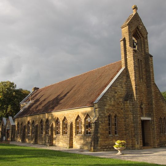 Église Sainte-Jehanne d'Entrange Cité