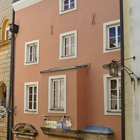 Wohnhaus und Gaststätte