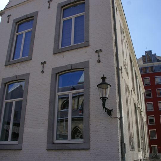 Kanunnikencour 1A, Maastricht