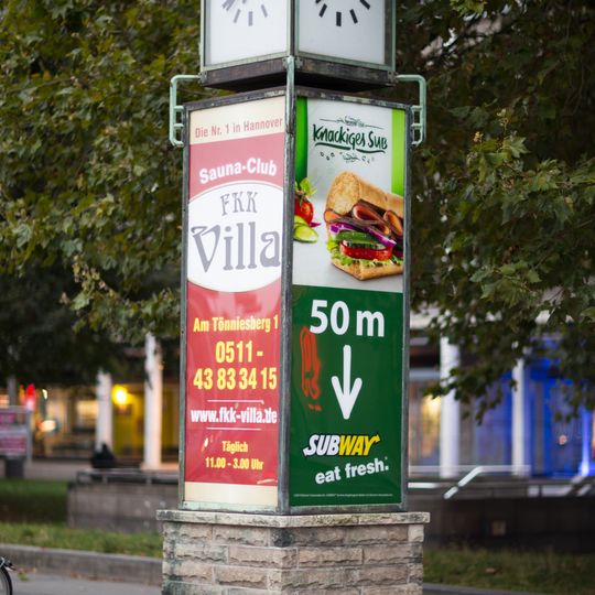 Falke Clock at Aegidientorplatz