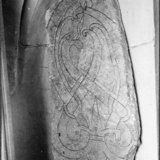 Södermanlands runinskrifter 77