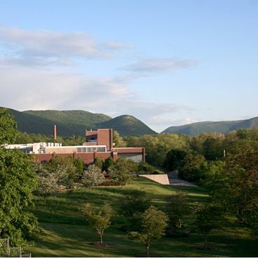 Between history and nature: highlights of New York state