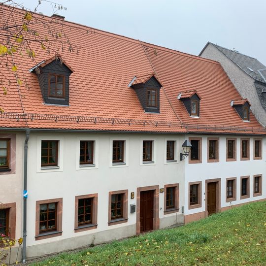 Wohnhaus in geschlossener Bebauung, mit Hintergebäude Kantorgasse 8
