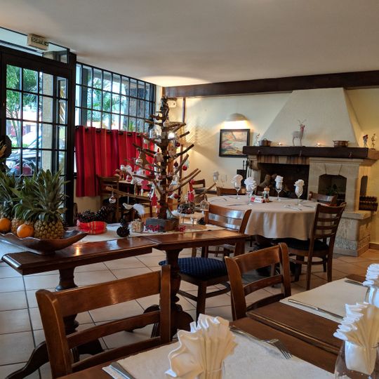 LA PETITE AUBERGE