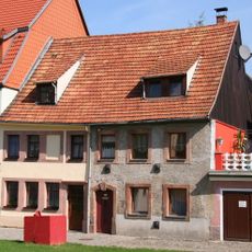 Wohnhaus in geschlossener Bebauung