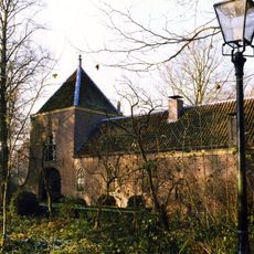 Hindersteyn: poortgebouw annex koetshuis