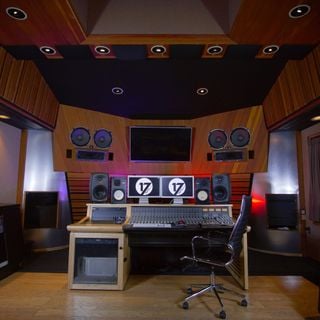 17 Hertz Studio
