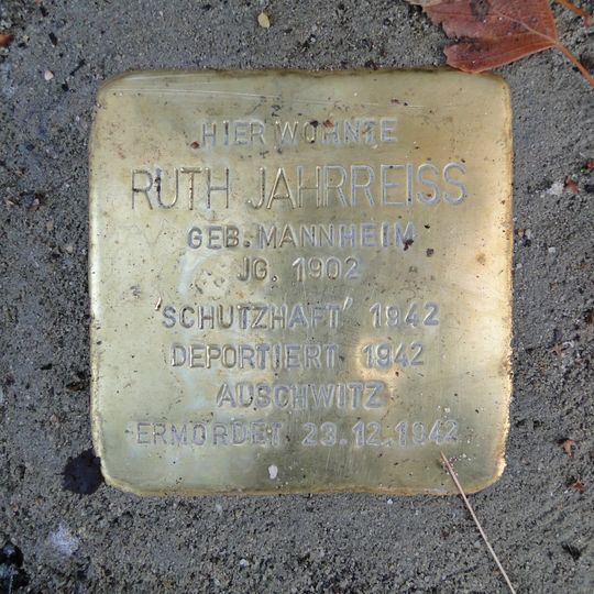 Stolperstein en memoria de Ruth Jahrreiss