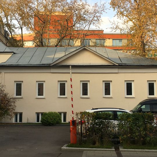 Большой Овчинниковский переулок 18 c1