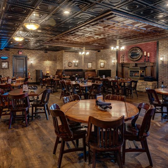 Lucky's 13 Pub Roseville